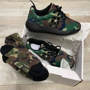 Kids Camo sneakers